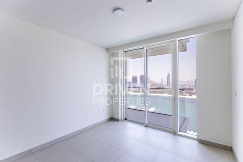 Квартира с 3 спальнями в EMAAR Beachfront, ОАЭ №192260 10