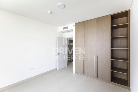 Квартира с 3 спальнями в EMAAR Beachfront, ОАЭ №192260 11