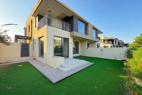 Townhouse de 5 dormitorios  No. 114143 9