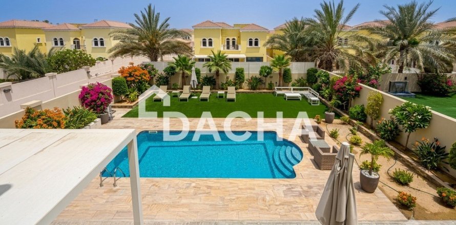 3 bedrooms Townhouse in Legacy, UAE No. 162173