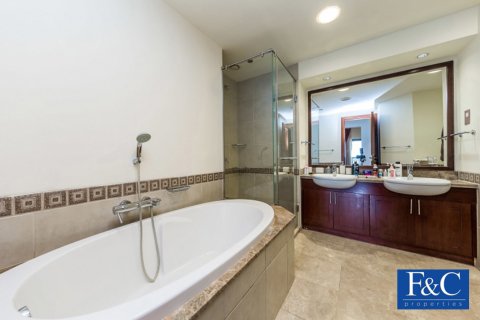 Apartment de 2 dormitorios en Palm Jumeirah, UAE No. 94898 10