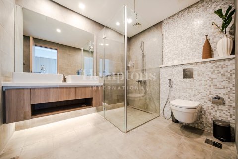 Apartment de 2 dormitorios en The Address Dubai Marina, UAE No. 143809 18