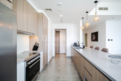 Apartment de 2 dormitorios en The Address Dubai Marina, UAE No. 143809 12