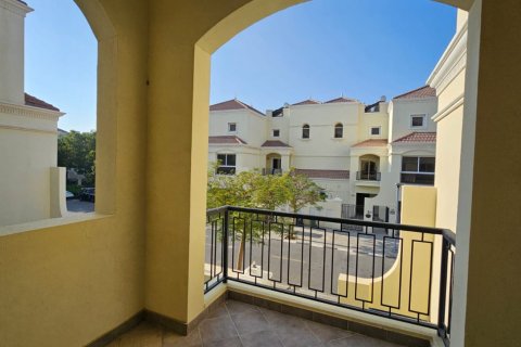 4 bedrooms Townhouse in Ras Al Khaimah, UAE No. 183599 14