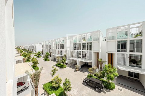 4 bedrooms Townhouse in Al Barari, UAE No. 199973 4