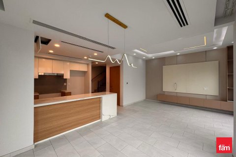 4 bedrooms Townhouse  No. 132010 4