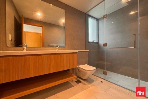 4 bedrooms Townhouse  No. 132010 9