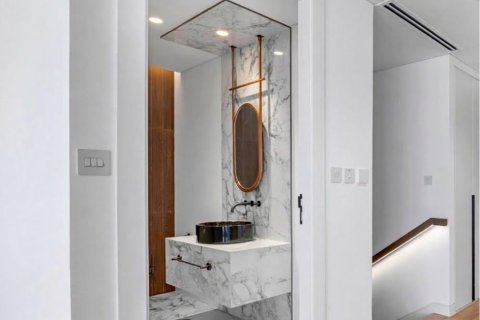 Apartment de 2 dormitorios en Jumeirah Islands, UAE No. 210499 10