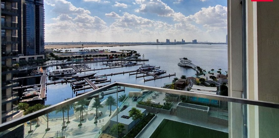Apartment de 2 dormitorios en Dubai, UAE No. 166444