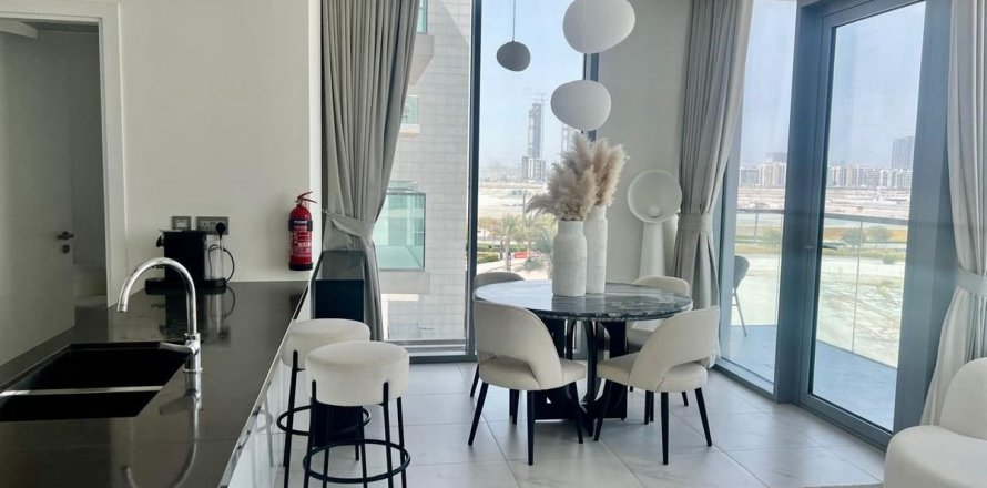 Apartment de 2 dormitorios en Dubai, UAE No. 166446