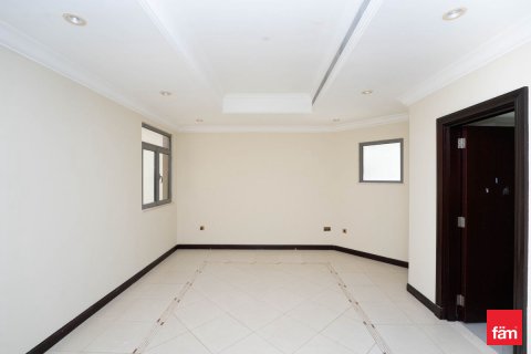 5 bedrooms Villa in Palm Jumeirah, UAE No. 163248 18