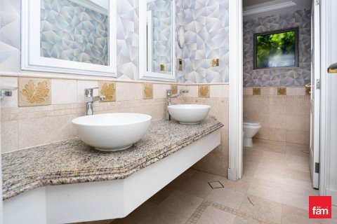 5 bedrooms Villa in Palm Jumeirah, UAE No. 163248 13