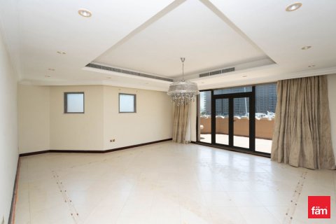 5 bedrooms Villa in Palm Jumeirah, UAE No. 163248 19