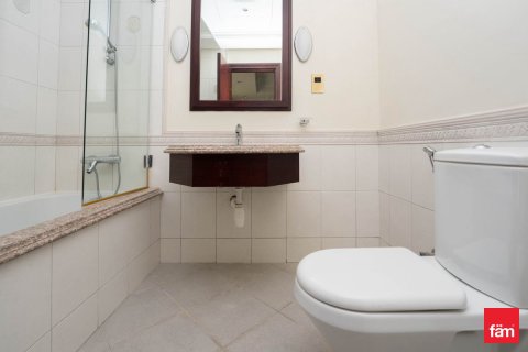 5 bedrooms Villa in Palm Jumeirah, UAE No. 163248 9