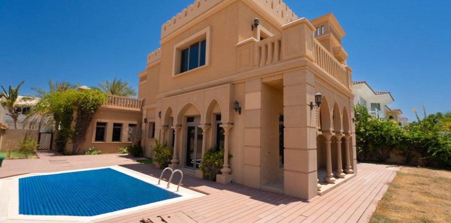 5 bedrooms Villa in Palm Jumeirah, UAE No. 163248