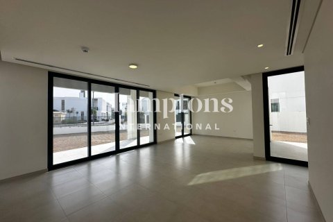 Villa de 4 dormitorios No. 118654 12