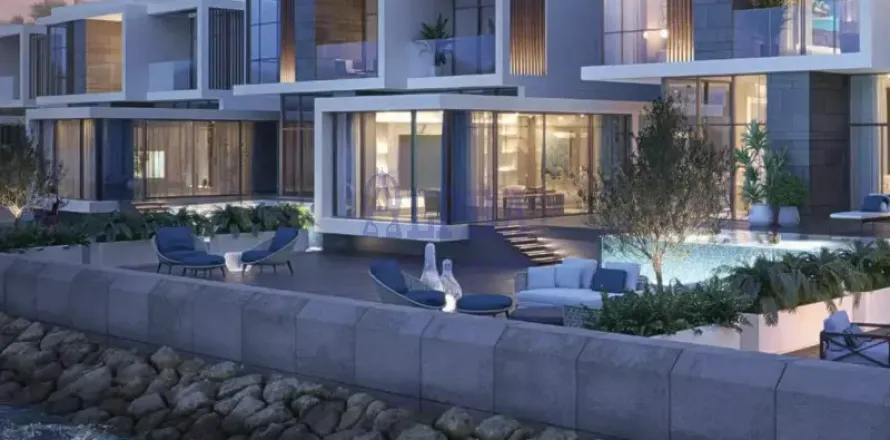Townhouse de 4 dormitorios  No. 107573