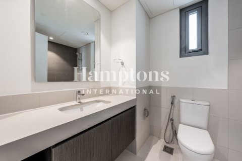 4 غرف نوم فيلا  رقم 134641 24