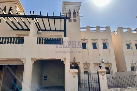 Villa de 3 dormitorios en Al Hamra Village, UAE No. 143022 12