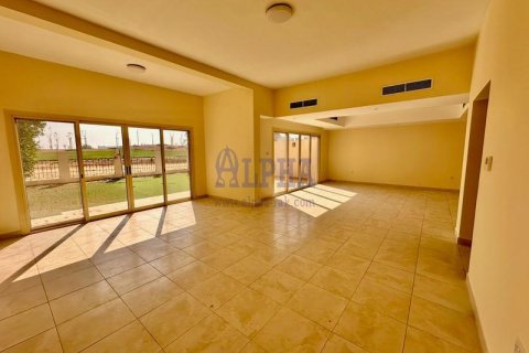 Villa de 3 dormitorios en Al Hamra Village, UAE No. 143022 14