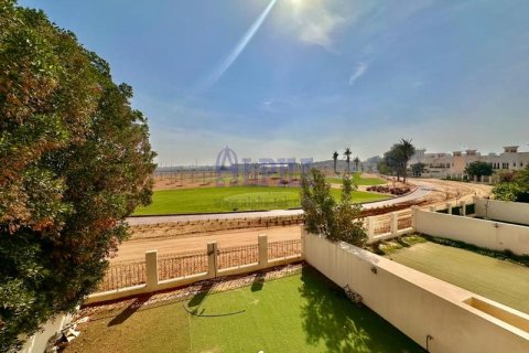 Villa de 3 dormitorios en Al Hamra Village, UAE No. 143022