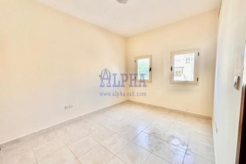 Villa de 3 dormitorios en Al Hamra Village, UAE No. 143022 3