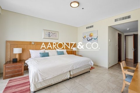 Apartment de 4 dormitorios en Jumeirah Beach Residence, UAE No. 143028 13