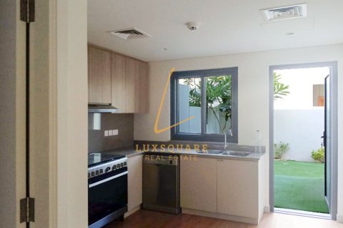 2 bedrooms Villa in Dubai South (Dubai World Central), UAE No. 143025 4