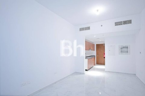 34m² Apartment in Masdar City, UAE No. 171943 3