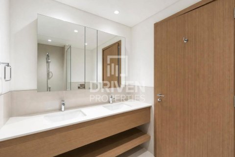 2 bedrooms Apartment in Creek Beach, UAE No. 192299 16