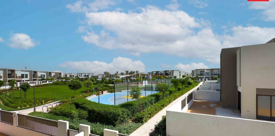 Таунхаус с 3 спальнями  №131312