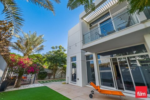 3 bedrooms Townhouse in Dubai, UAE No. 164333 18
