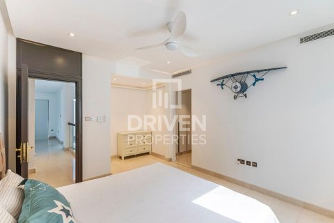 5 غرفة نوم  فيلا  رقم 120608 9