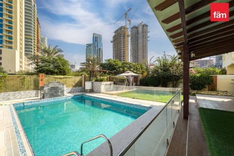 Villa de 4 dormitorios en Dubai, UAE No. 149533 24