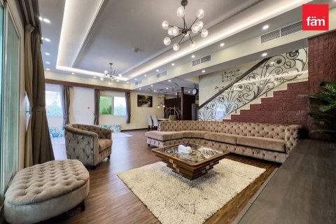 Villa de 4 dormitorios en Dubai, UAE No. 149533 4
