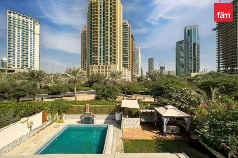 Villa de 4 dormitorios en Dubai, UAE No. 149533 17