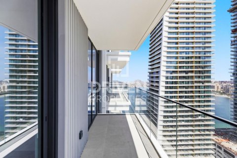 Appartement de 1 chambre à EMAAR Beachfront, UAE No. 209933 14
