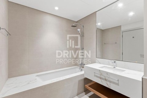 Appartement de 1 chambre à EMAAR Beachfront, UAE No. 209933 12