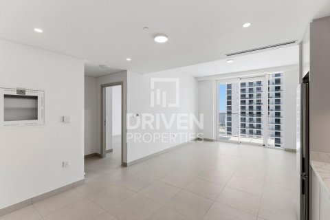 Appartement de 1 chambre à EMAAR Beachfront, UAE No. 209933 7
