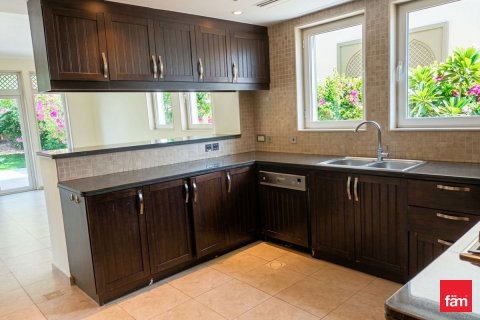 3 غرف نوم فيلا في Jumeirah Park, الإمارات العربية المتحدة رقم 165538 7