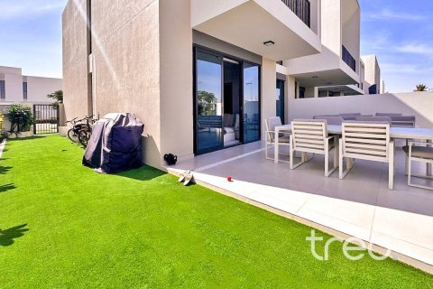 Townhouse de 4 dormitorios en Town Square, UAE No. 174050