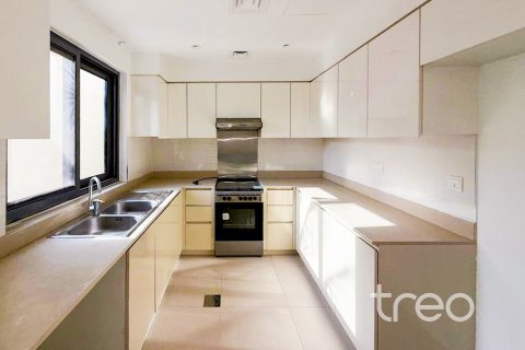 Townhouse de 3 dormitorios en Maple 2, UAE No. 174051 6