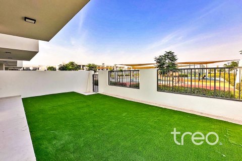 Townhouse de 4 dormitorios en Town Square, UAE No. 174047 3