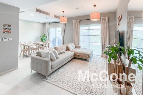 Townhouse de 3 dormitorios en Villanova, UAE No. 74930 1