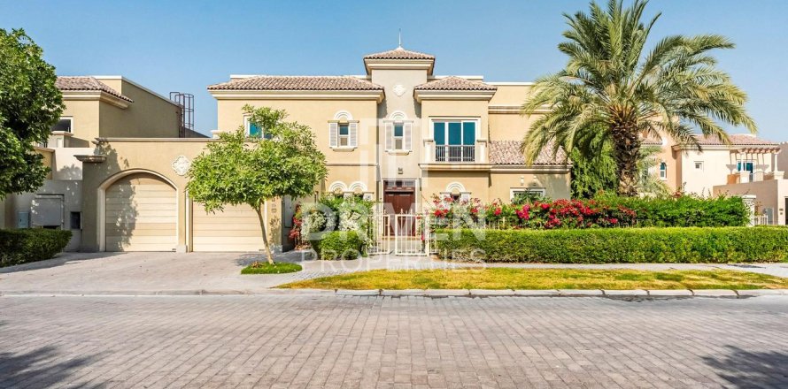 Villa de 5 chambres à Victory Heights, UAE No. 202522