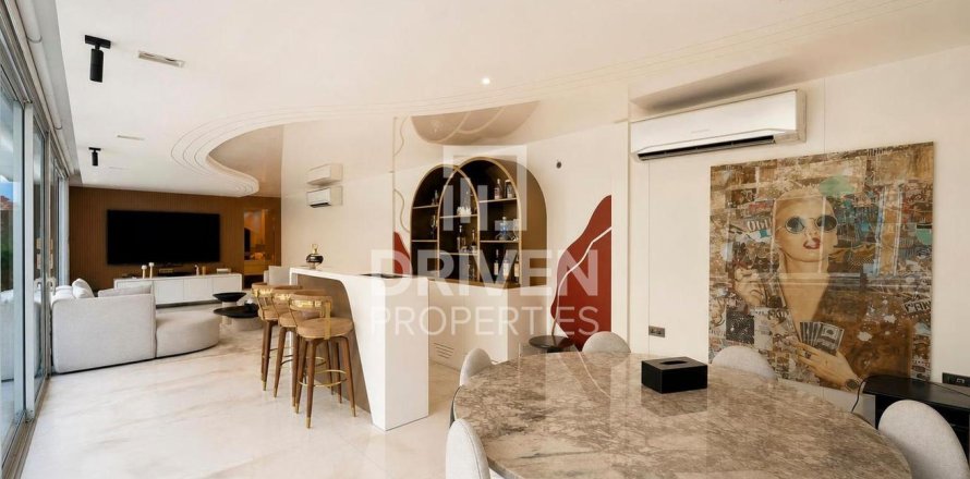 Villa de 6 chambres à Jumeirah Park, UAE No. 206923