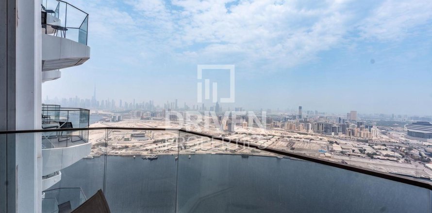 Apartment de 1 dormitorio en Address Harbour Point, UAE No. 190082