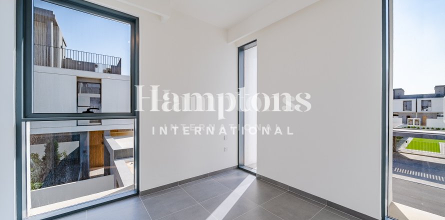 4 غرف نوم فيلا  رقم 126328