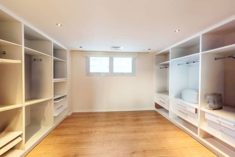 4 bedrooms Townhouse  No. 112592 6