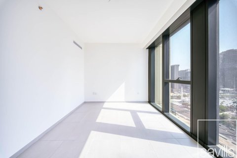Apartment de 2 dormitorios en BLVD Heights, UAE No. 203630 12